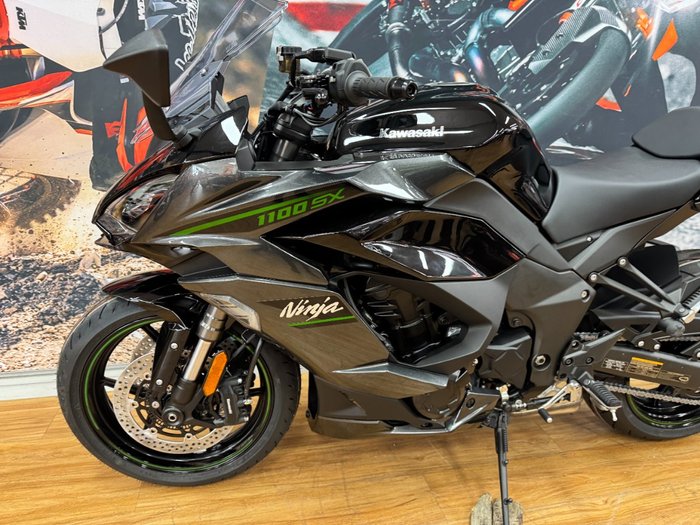 2025 Kawasaki NINJA 1100SX METALLIC DIABLO BLACK