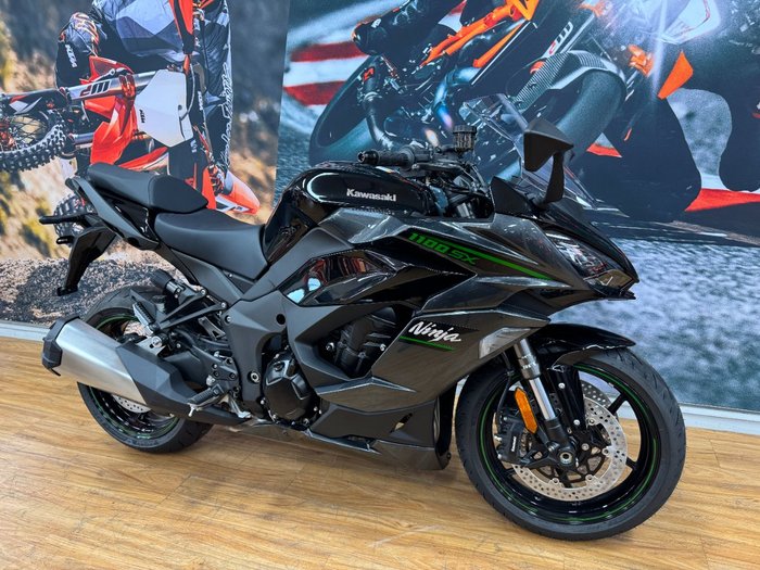 2025 Kawasaki NINJA 1100SX METALLIC DIABLO BLACK