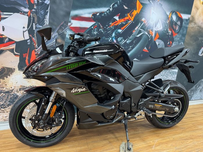 2025 Kawasaki NINJA 1100SX METALLIC DIABLO BLACK