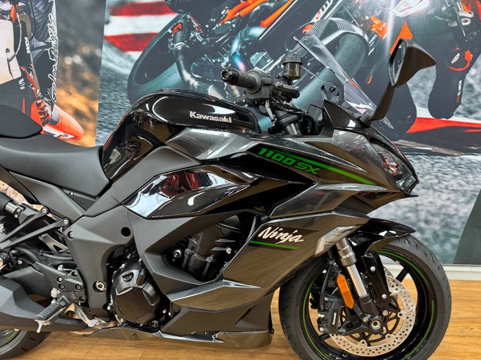 2025 Kawasaki NINJA 1100SX METALLIC DIABLO BLACK