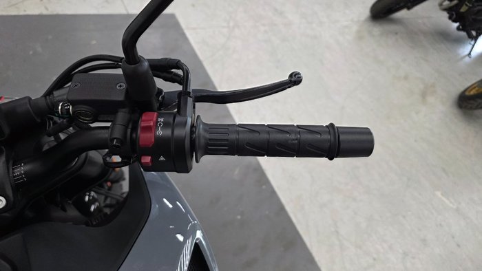 2025 CFMOTO 300 NK ABS NEBULA BLACK