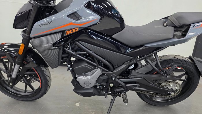 2025 CFMOTO 300 NK ABS NEBULA BLACK