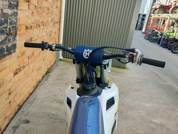 2025 HUSQVARNA FC 250 MOTOCROSS WHITE