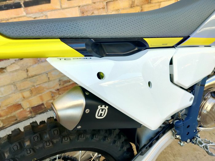 2024 HUSQVARNA TC 250 2T MOTOCROSS GREY