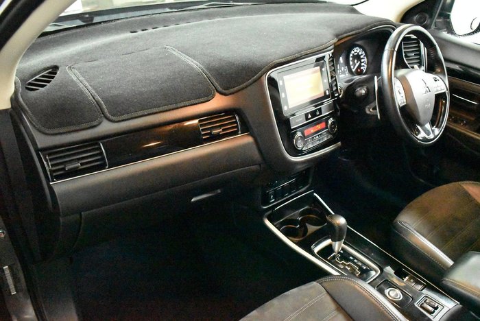 2019 Mitsubishi Outlander LS