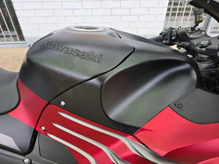2025 Kawasaki 2025 Kawasaki 1400CC NINJA ZX-14R SE Red