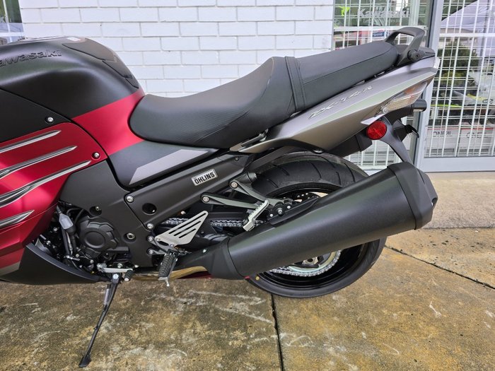 2025 Kawasaki 2025 Kawasaki 1400CC NINJA ZX-14R SE Red