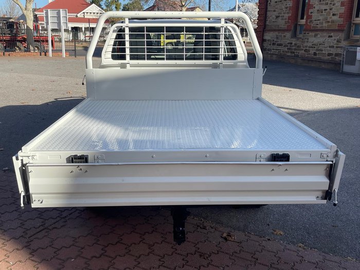 2018 Toyota Hilux SR
