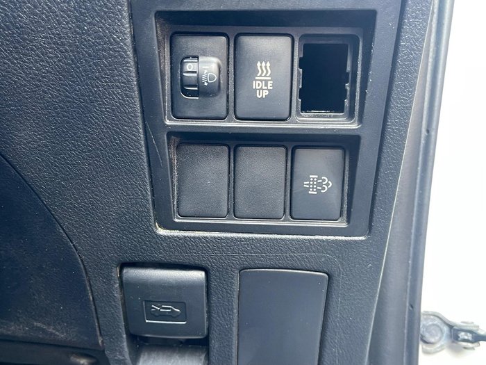 2018 Toyota Hilux SR