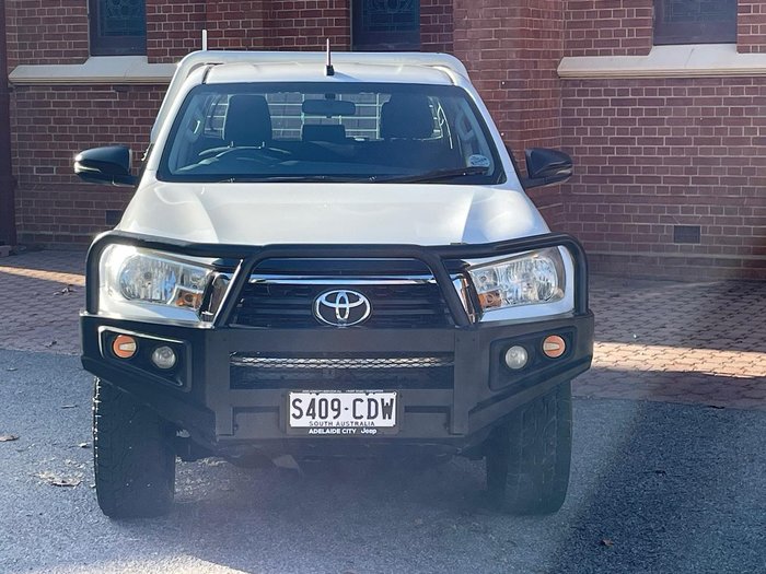 2018 Toyota Hilux SR