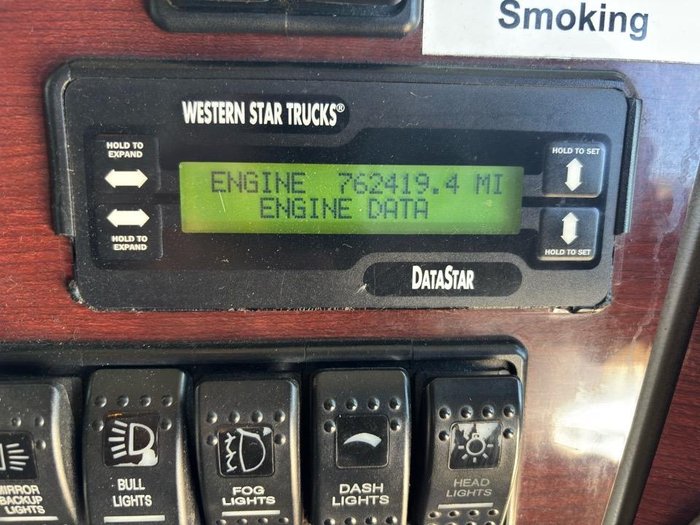 2014 Western Star 4864Fxb Cummins X15 With Rebuild History In Stock Now! Black