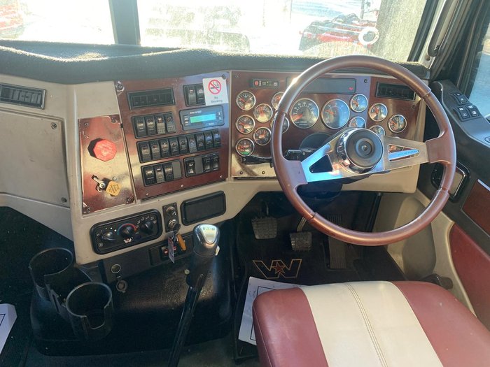 2014 Western Star 4864Fxb Cummins X15 With Rebuild History In Stock Now! Black