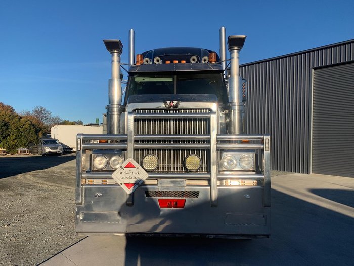 2014 Western Star 4864Fxb Cummins X15 With Rebuild History In Stock Now! Black