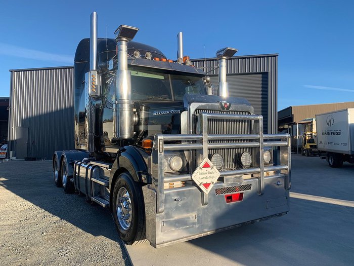 2014 Western Star 4864Fxb Cummins X15 With Rebuild History In Stock Now! Black