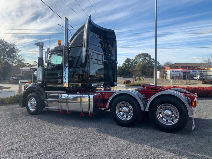 2014 Western Star 4864Fxb Cummins X15 With Rebuild History In Stock Now! Black