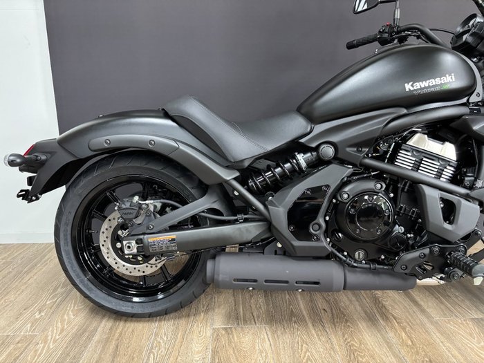 2025 Kawasaki VULCAN S METALLIC SPARK BLACK