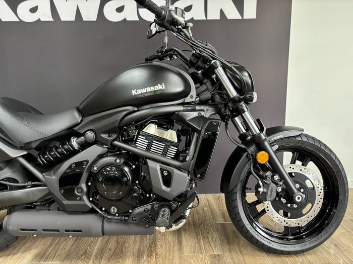 2025 Kawasaki VULCAN S METALLIC SPARK BLACK