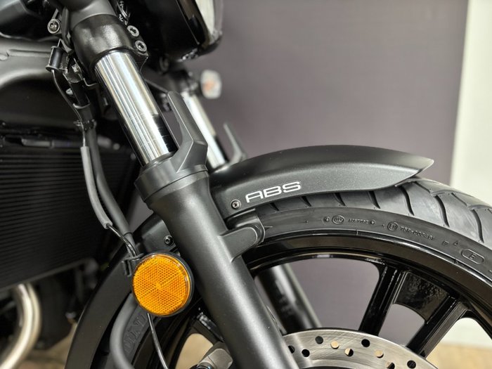 2025 Kawasaki VULCAN S METALLIC SPARK BLACK
