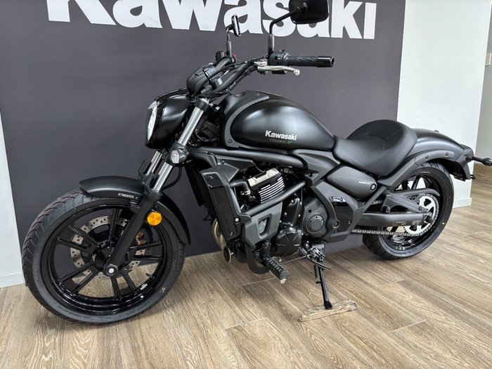 2025 Kawasaki VULCAN S METALLIC SPARK BLACK
