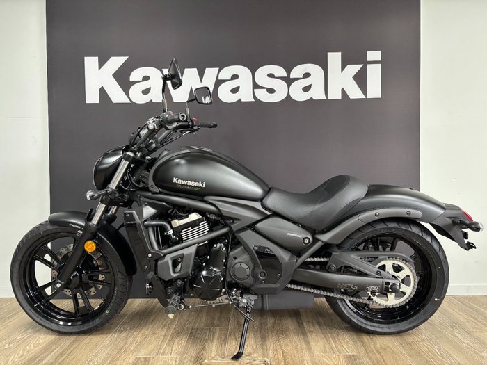 2025 Kawasaki VULCAN S METALLIC SPARK BLACK