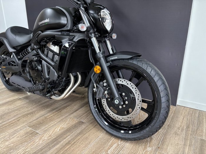 2025 Kawasaki VULCAN S METALLIC SPARK BLACK