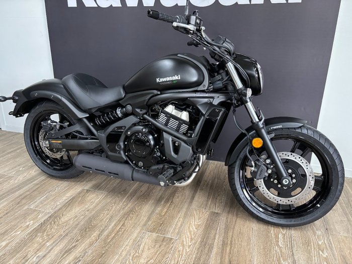 2025 Kawasaki VULCAN S METALLIC SPARK BLACK