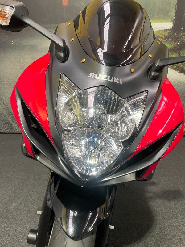 2015 Suzuki GSX-R750 Red