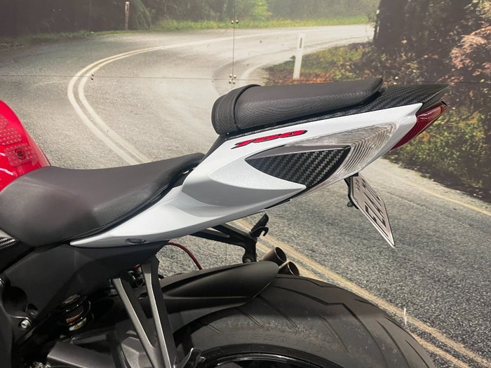 2015 Suzuki GSX-R750 Red