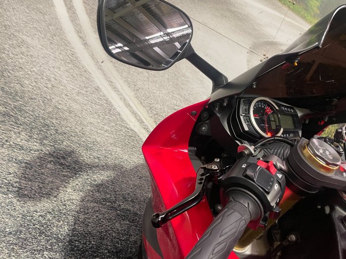 2015 Suzuki GSX-R750 Red