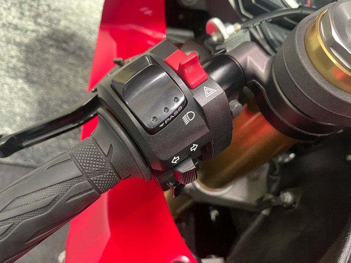 2015 Suzuki GSX-R750 Red