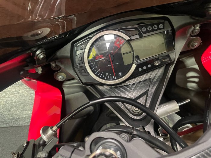 2015 Suzuki GSX-R750 Red