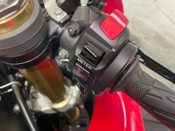 2015 Suzuki GSX-R750 Red