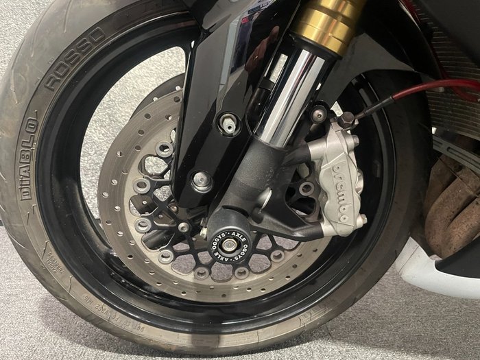 2015 Suzuki GSX-R750 Red