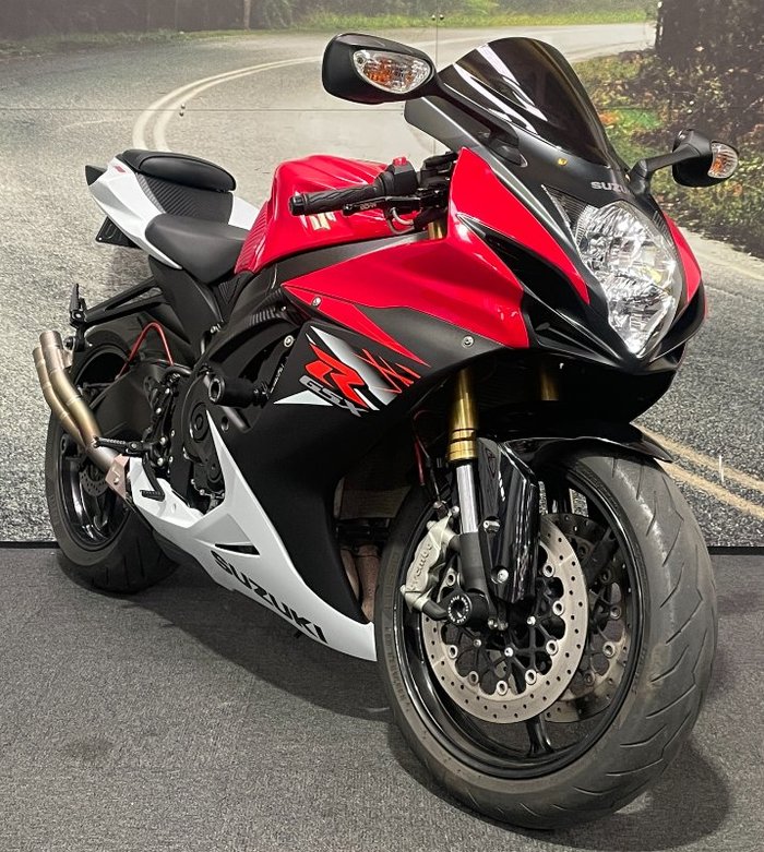 2015 Suzuki GSX-R750 Red