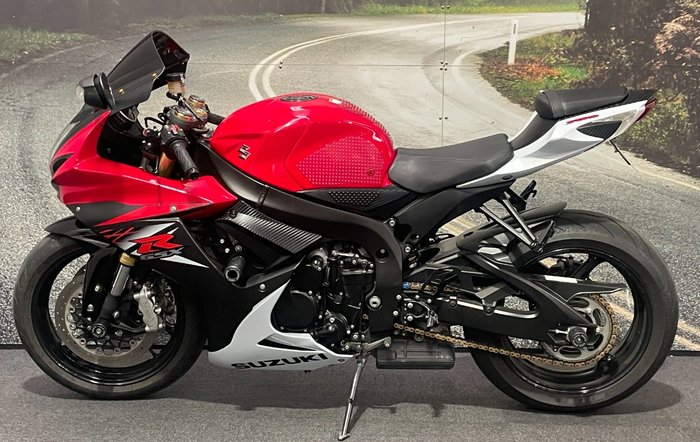 2015 Suzuki GSX-R750 Red