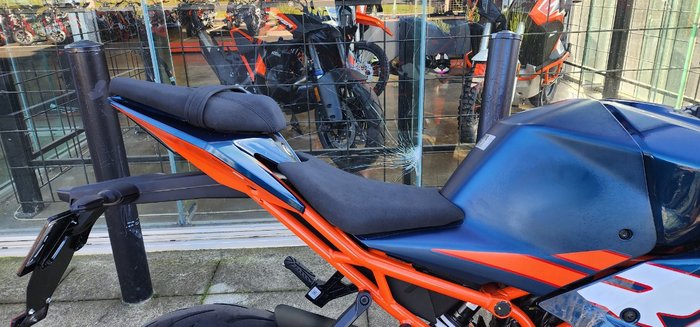 2024 Ktm RC 390 BLUE