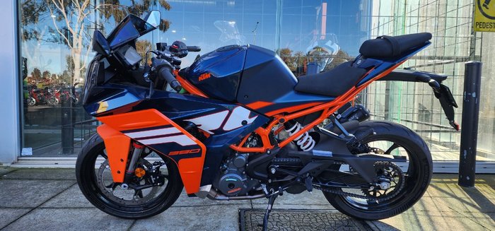2024 Ktm RC 390 BLUE