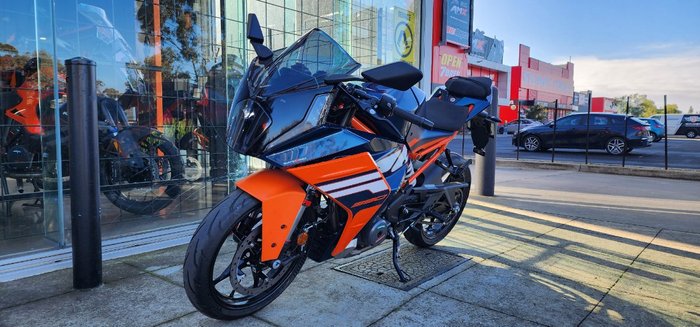 2024 Ktm RC 390 BLUE