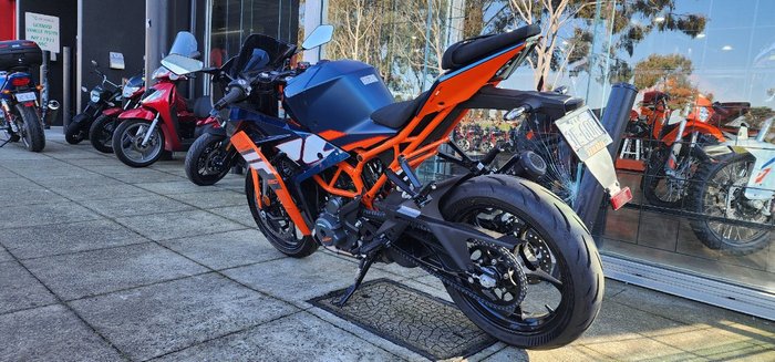 2024 Ktm RC 390 BLUE