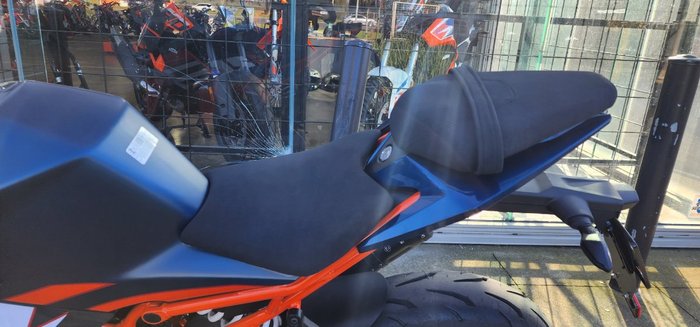 2024 Ktm RC 390 BLUE