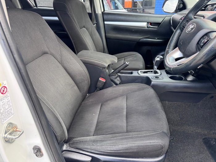 2016 Toyota Hilux SR5 GUN126R 4X4 Dual Range Crystal Pearl