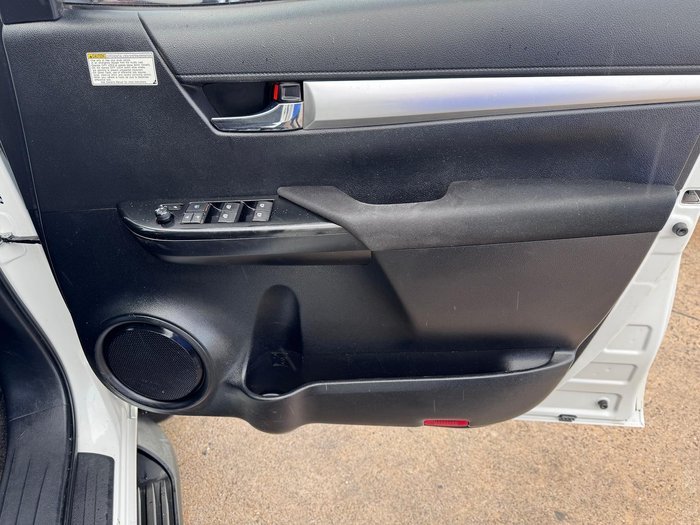 2016 Toyota Hilux SR5 GUN126R 4X4 Dual Range Crystal Pearl