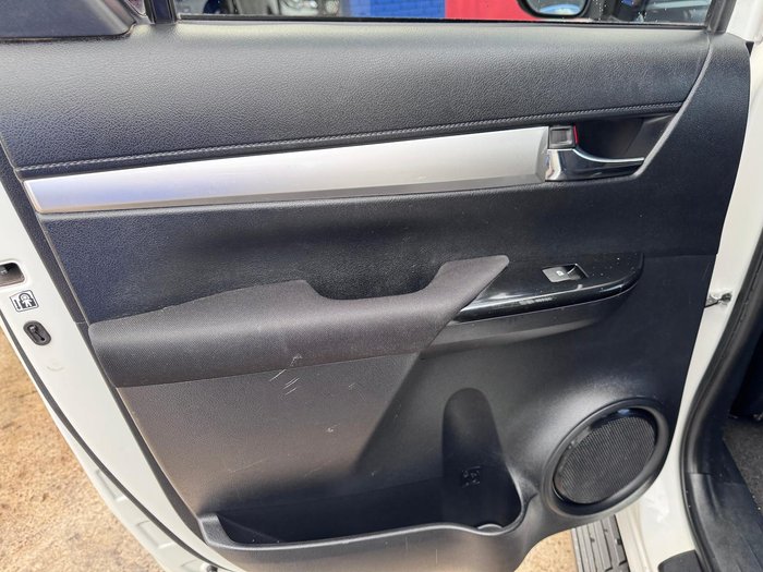 2016 Toyota Hilux SR5 GUN126R 4X4 Dual Range Crystal Pearl