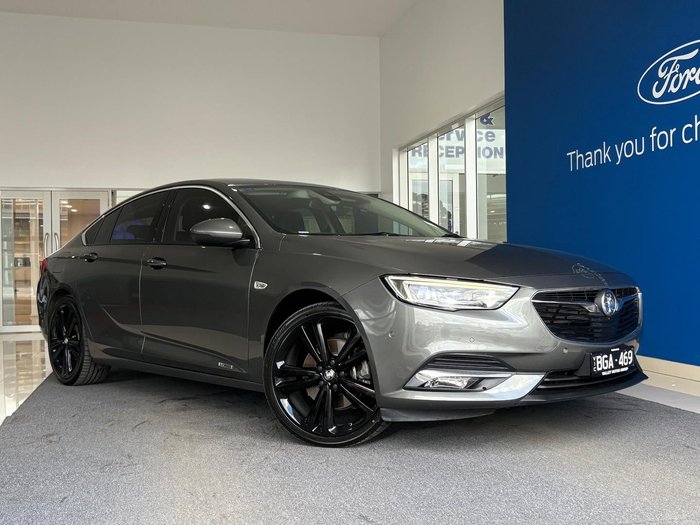 2020 Holden Calais V