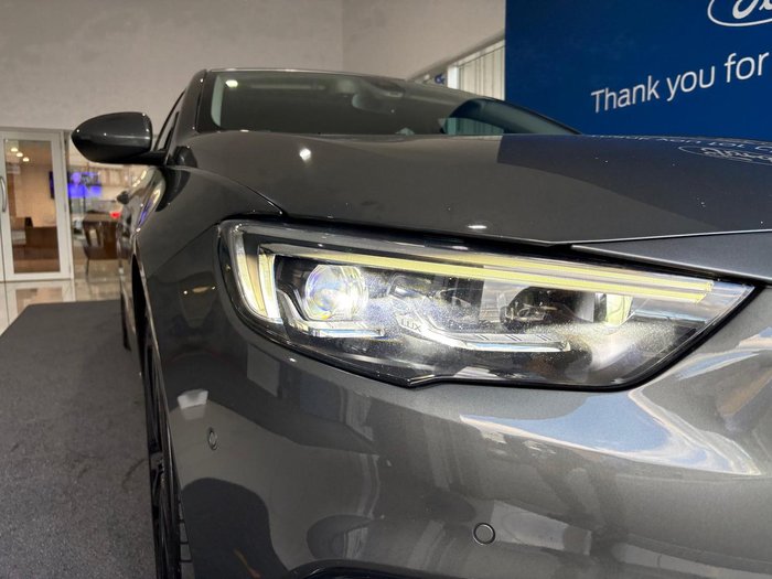 2020 Holden Calais V