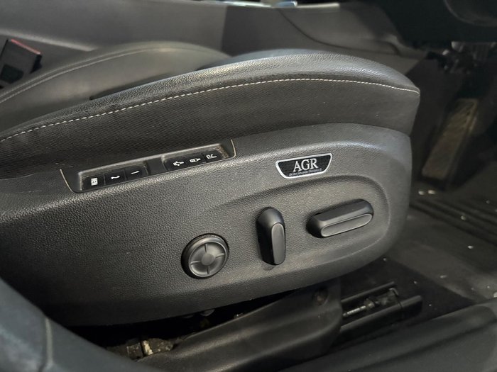 2020 Holden Calais V