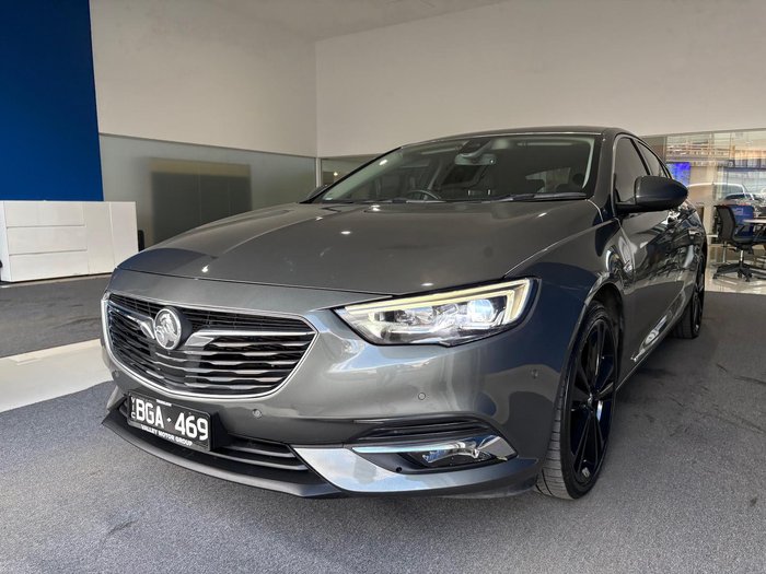 2020 Holden Calais V