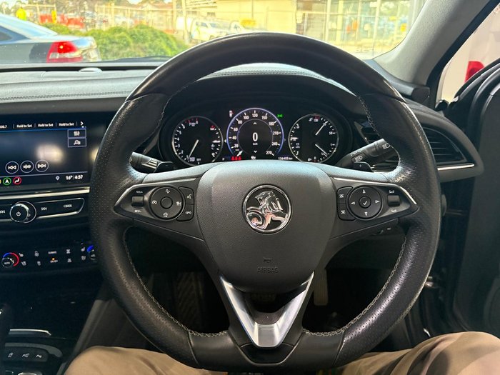 2020 Holden Calais V
