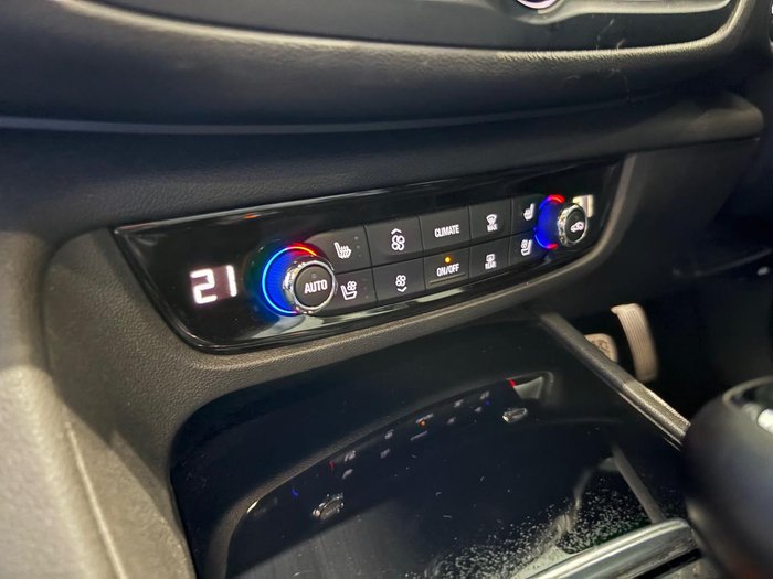 2020 Holden Calais V