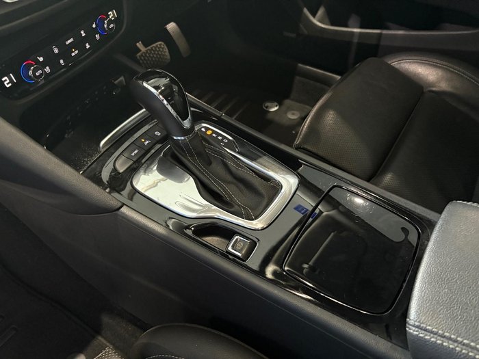 2020 Holden Calais V